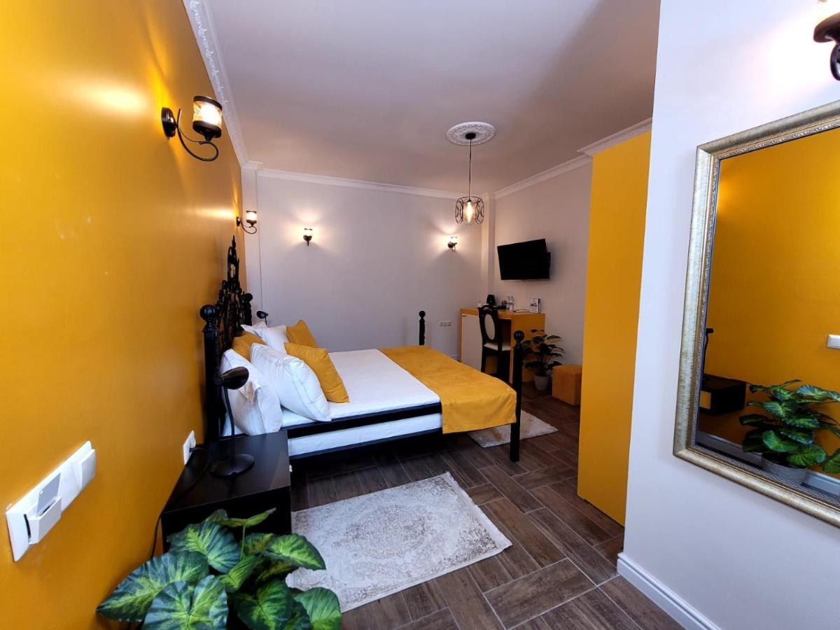River Boutique Hotel Batoumi Extérieur photo