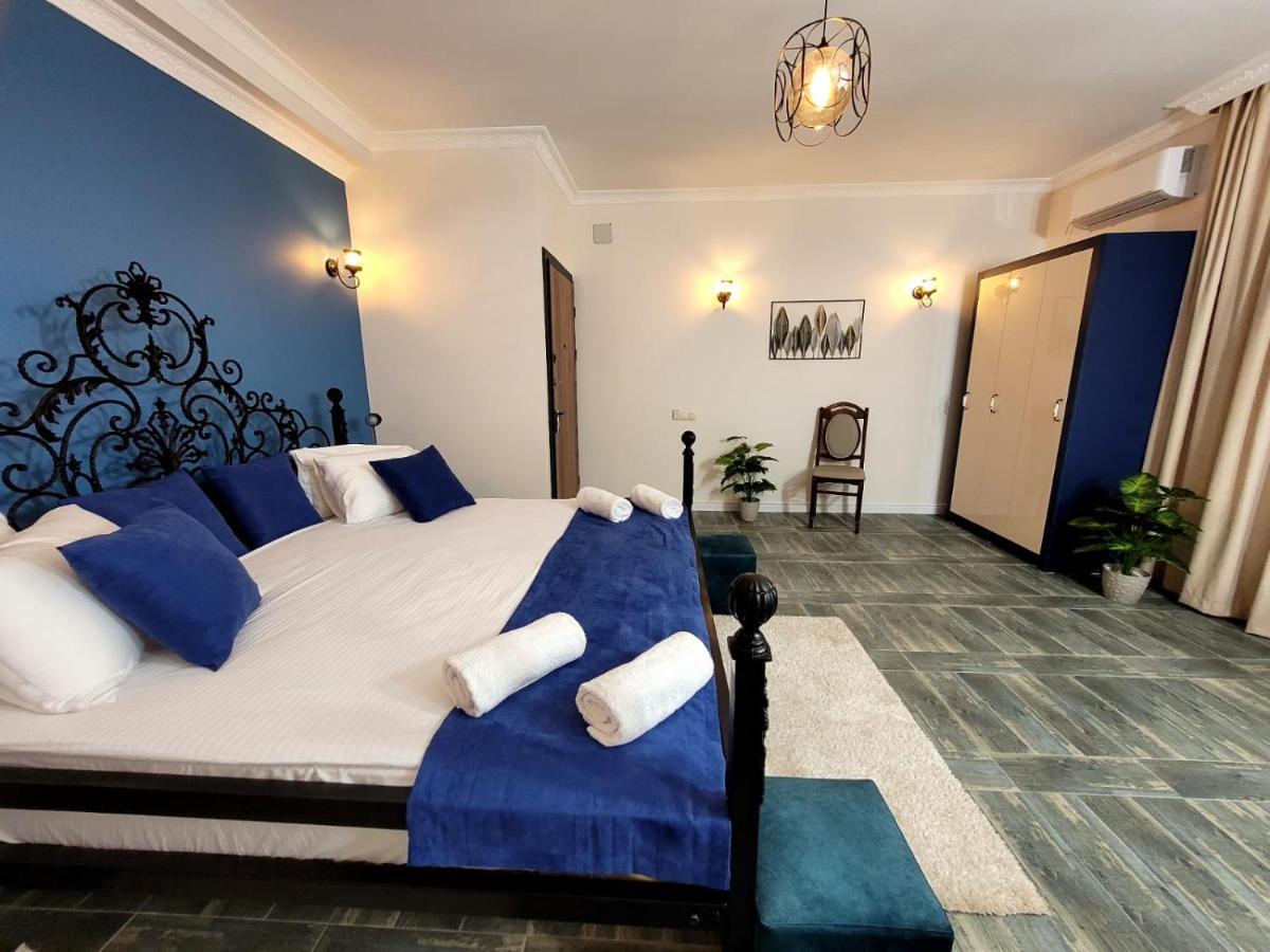 River Boutique Hotel Batoumi Extérieur photo
